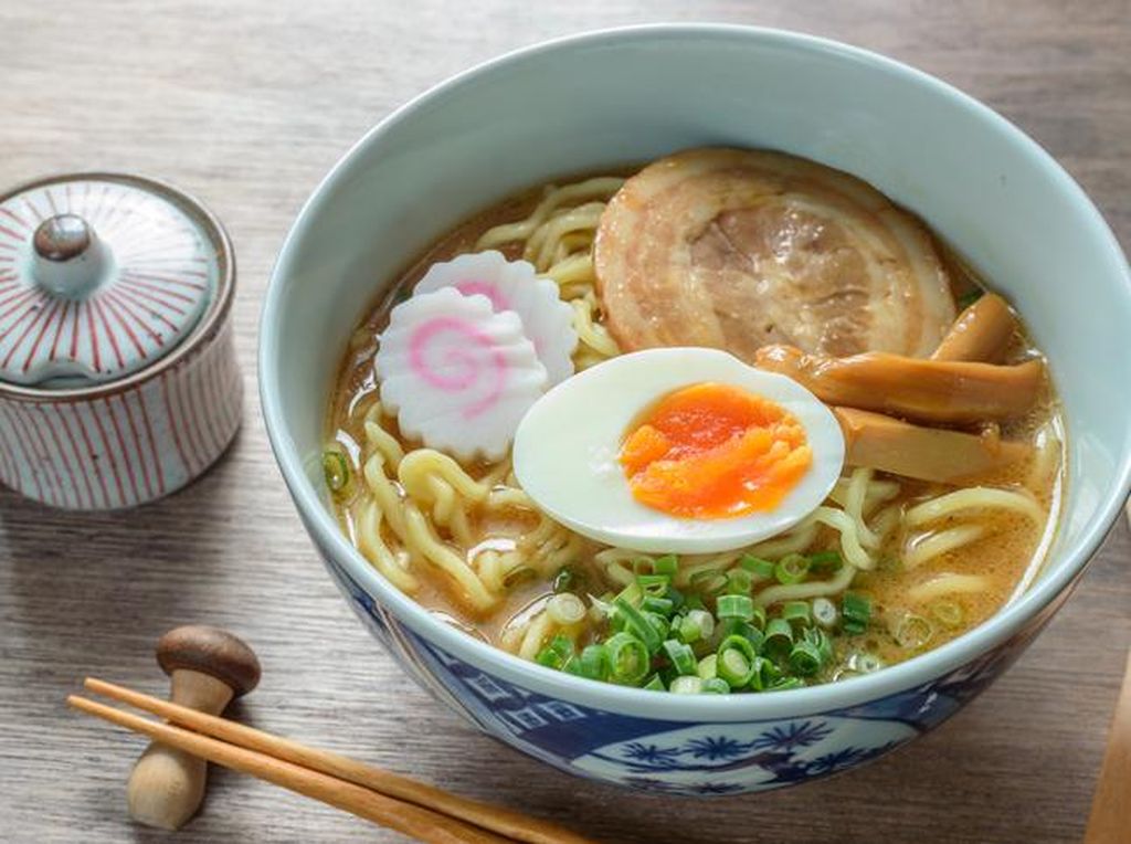 Mau Liburan ke Tokyo? Coba Ramen Halal yang Enak di 5 Restoran Ini Mau Liburan ke Tokyo? Coba Ramen Halal yang Enak di 5 Restoran Ini