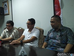 Didatangi Warga Kampung Akuarium, Sandiaga Siap Berjuang Bersama