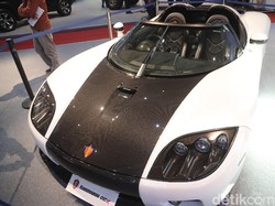 Hii, Ada Hantu di Mobil Super Ini