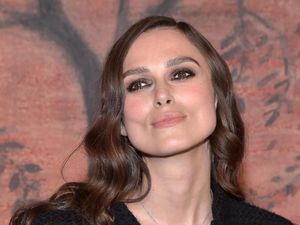 Keira Knightley Tampak Makin Kurus di Paris