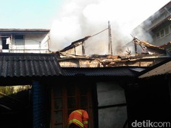 Rumah di Dekat Kompleks PU Jaksel Terbakar, Sudah Pendinginan