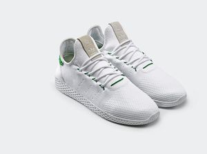 Pharrell Williams Kolaborasi Bareng Adidas Rilis Sneakers Mirip Stan Smith