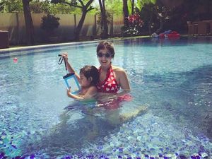 The Hot Mahmud, Carissa Putri Basah-basahan Liburan di Bali