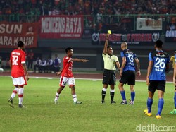 Banyak Perangkat Pertandingan Dihukum, PT LIB Tak Khawatir Kehabisan Stok