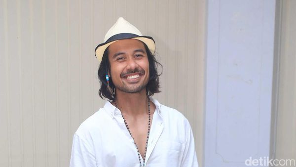 Aw.. Senyuman Chicco Jericho Bikin Jatuh Hati