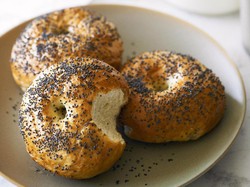 Puluhan Warga Gunungkidul Diduga Keracunan Menu Hajatan