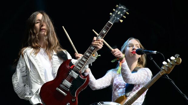 Perjuangan Haim Lawan Depresi dalam 'Now I'm In It'