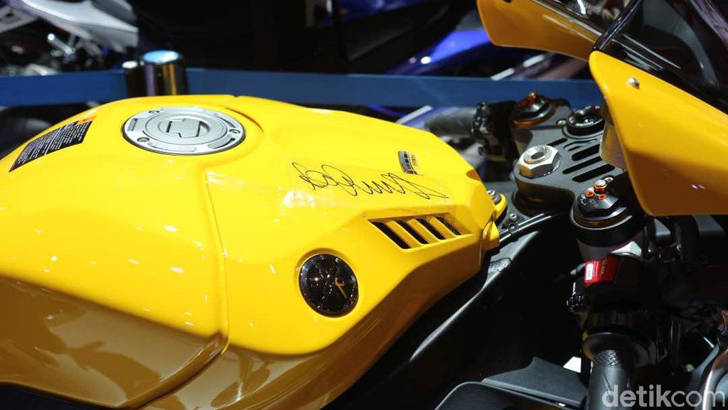 Moge Bertanda Tangan Valentino Rossi Sold Out! Moge Bertanda Tangan Valentino Rossi Sold Out!