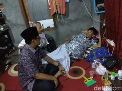 Gus Ipul Beri Semangat Seniman Priyo Aljabar yang Terbaring Sakit