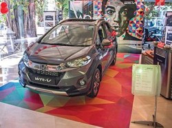 Mau Mobil Ini? Indennya Sampai 45 Hari