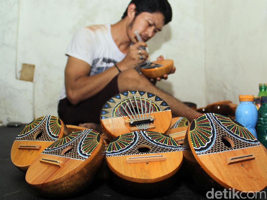 Industri Kreatif Ditarget Sumbang PDB Minimal Rp 1.000 T di 2018 Industri Kreatif Ditarget Sumbang PDB Minimal Rp 1.000 T di 2018