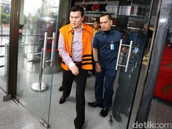 Telusuri Korupsi e-KTP, KPK Periksa Pegawai Ditjen Dukcapil