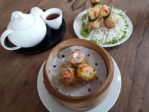 Di Kawasan Pecinan Bisa Menikmati Teh China Bersama Dim Sum