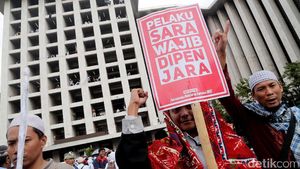 Massa Aksi 55 GNPF Penuhi Istiqlal