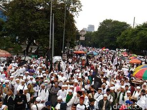 Utusan Aksi 55 ke Massa: MA Jamin Hakim Tak Bisa Diintervensi Utusan Aksi 55 ke Massa: MA Jamin Hakim Tak Bisa Diintervensi