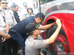 Cek Bus di Leuwipanjang Bandung, Polisi: Biar Penumpang Nyaman