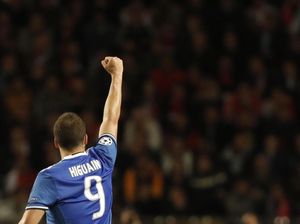Higuain Akhirnya Mau Gabung Roma?