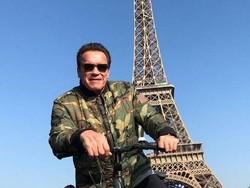 Aksi Kocak Schwarzenegger Mengganggu Turis Thailand di Paris