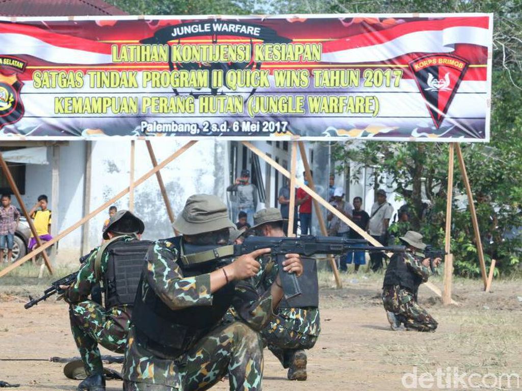 Wakil Ketua Komisi I DPR Tanggapi Usul BPK soal Wajib Militer Wakil Ketua Komisi I DPR Tanggapi Usul BPK soal Wajib Militer