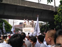 Sebagian Massa Bergerak ke MA, Bachtiar Nasir Ikut Mobil Komando