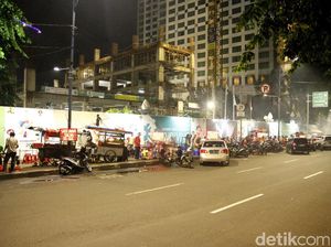 Satpol PP Pastikan Area GBK Steril dari PKL Sate Taichan Hari Ini