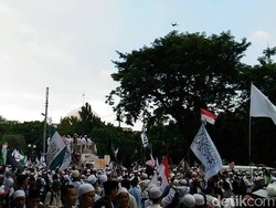 Usai Orasi di MA, Massa Aksi 55 Kembali ke Masjid Istiqlal