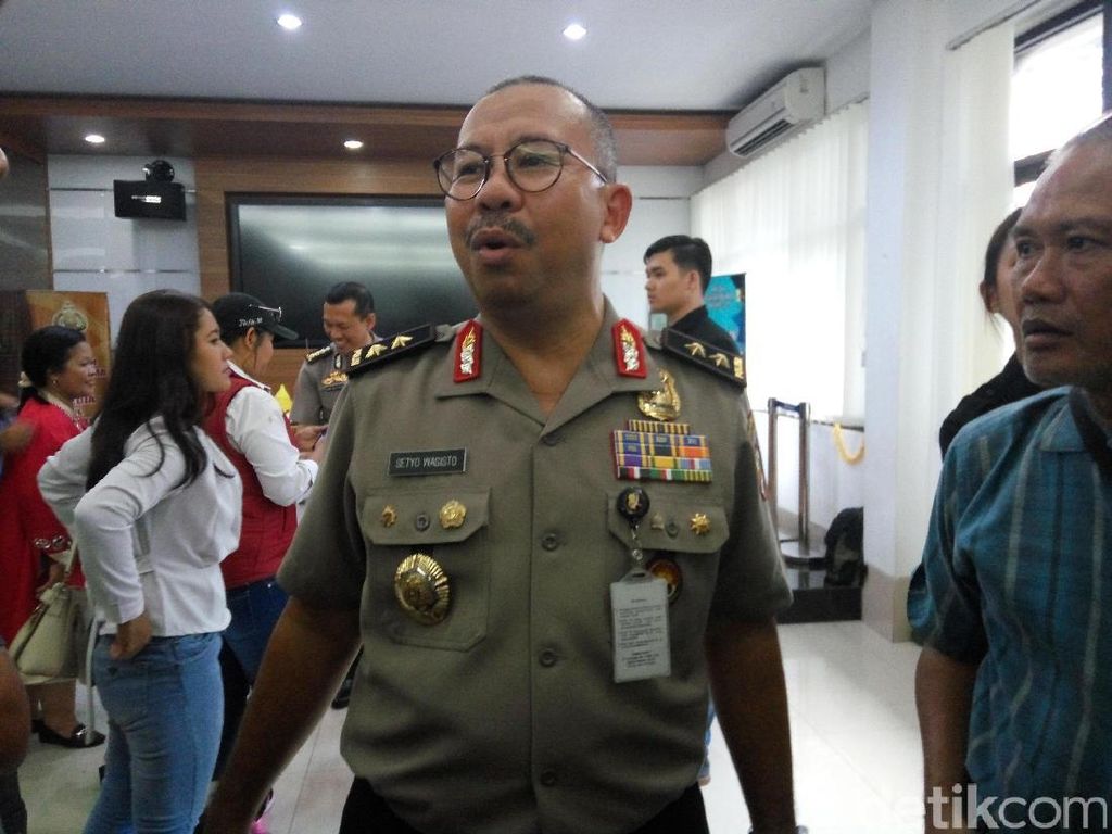 Polisi Selidiki Ponpes di Bogor yang Diduga Didik Bocah Petarung ISIS Polisi Selidiki Ponpes di Bogor yang Diduga Didik Bocah Petarung ISIS