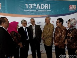 Akademisi dari Berbagai Negara Asia Bahas Syarat Dosen Bergelar S-3