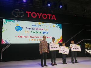 Toyota Ajak Anak-anak Gambar Mobil Masa Depan