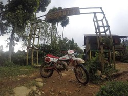 Naik Motor Trail Sendirian ke Desa Cisadon Bogor