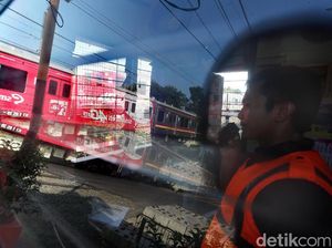 Jumat Malam Pintu Perlintasan KA Pasar Minggu Ditutup