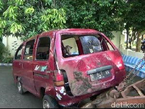 Ban Meletus, Mobil Pencuri Sapi Masuk Sungai