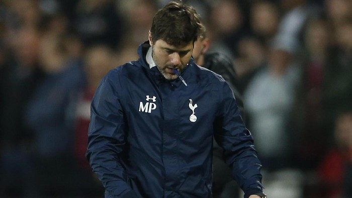 Pochettino Bisa Menangis di White Hart Lane