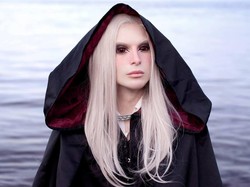 Ekstrem! Pria Operasi Plastik 40 Kali Demi Berubah Jadi Peri