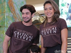 Critical Eleven Bikin Reza Rahadian Berdamai dengan Kegelapan