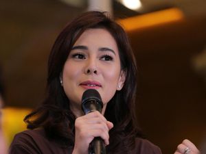 Perceraian Gading-Gisel Disebut di HUT Transmedia, Astrid Tiar Ikut Sedih Perceraian Gading-Gisel Disebut di HUT Transmedia, Astrid Tiar Ikut Sedih
