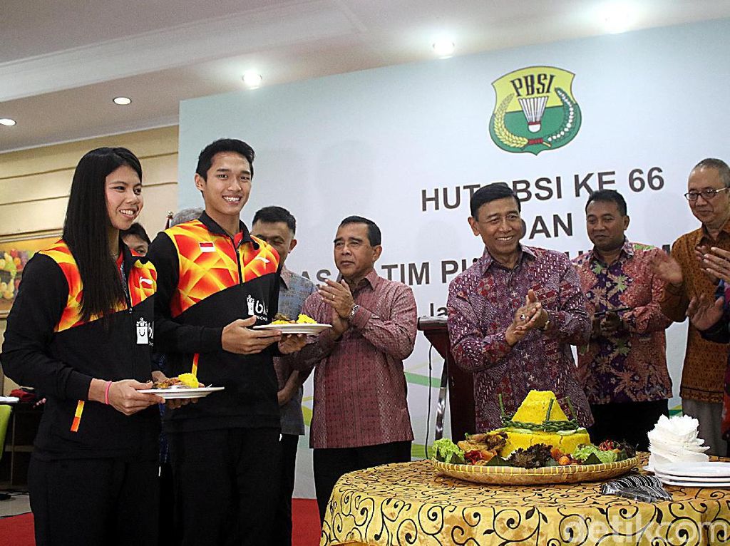 Jatuh Bangun Kepengurusan Wiranto Pimpin PBSI Selama Empat Tahun Jatuh Bangun Kepengurusan Wiranto Pimpin PBSI Selama Empat Tahun