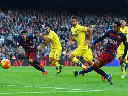 Neymar versus Salah Satu Korban Favoritnya di Camp Nou