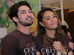 Reza Rahadian Tetap Berakting di Critical Eleven, Tapi Terasa Sangat Alami