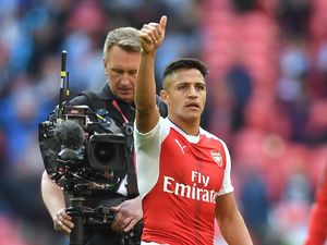 Legenda Chile Sarankan Sanchez Tinggalkan Arsenal