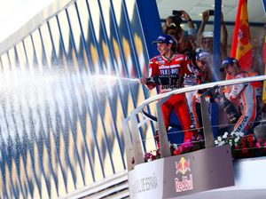 Podium Tiga yang Terasa bak Sebuah Kemenangan untuk Lorenzo Podium Tiga yang Terasa bak Sebuah Kemenangan untuk Lorenzo