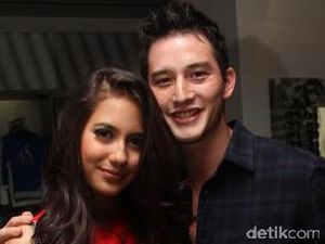Oh Begitu! Pevita Pearce Sudah Dekat dengan Mike Lewis Sejak 2012