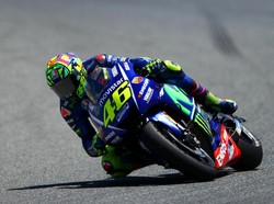 Perjudian Rossi Berakhir Tak Menyenangkan