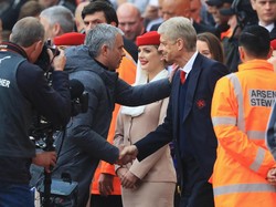 Dituduh Mourinho Bohong soal Kondisi Lacazette, Ini Respons Wenger