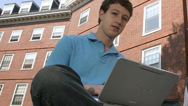 Kisah Zuckerberg Lahirkan Facebook dan Raup Ratusan Triliun