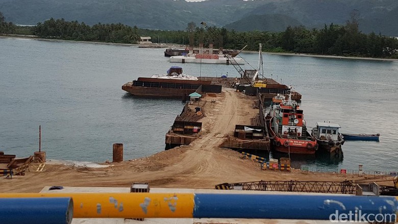 Menengok Jembatan Terpanjang di Papua