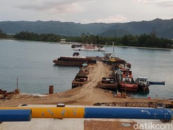 Menengok Jembatan Terpanjang di Papua