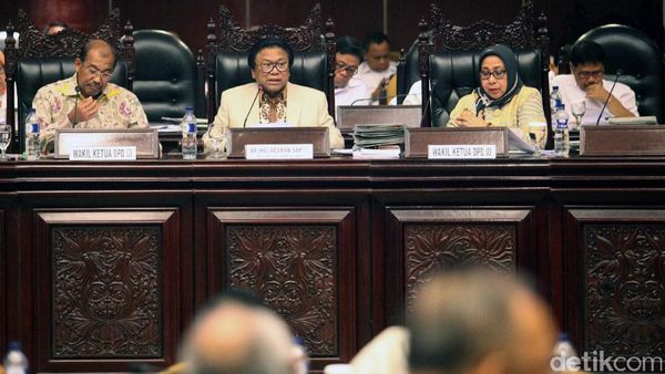 DPD Gelar Paripurna Masa Sidang IV