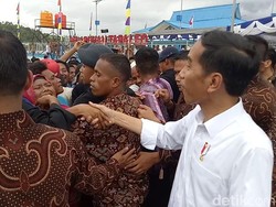 Pagar Betis Paspampres, Batas Antara Jokowi dan Warga Halmahera