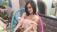 Sopir Uber Jelita yang Bikin Penumpang Terpesona